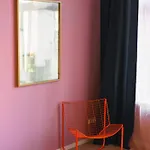 アパート Zentrumsnahe 2-zimmer Mit Privatem Parkplatz Und Balkon