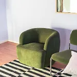 Apartamento Zentrumsnahe 2-zimmer Mit Privatem Parkplatz Und Balkon *