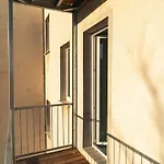 Apartamento Zentrumsnahe 2-zimmer Mit Privatem Parkplatz Und Balkon Leipzig