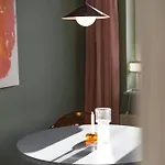 Apartamento Zentrumsnahe 2-zimmer Mit Privatem Parkplatz Und Balkon Leipzig