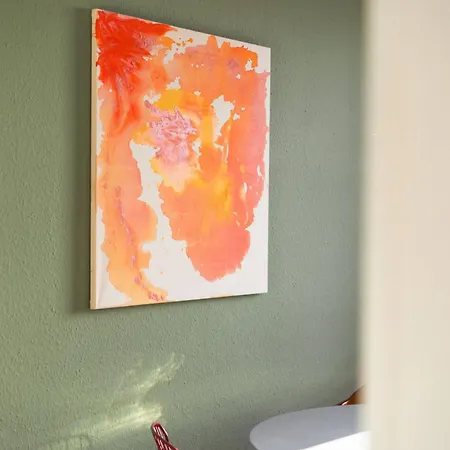 Zentrumsnahe 2-zimmer Mit Privatem Parkplatz Und Balkon 公寓 *