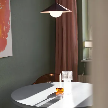 Lägenhet Zentrumsnahe 2-zimmer Mit Privatem Parkplatz Und Balkon Leipzig