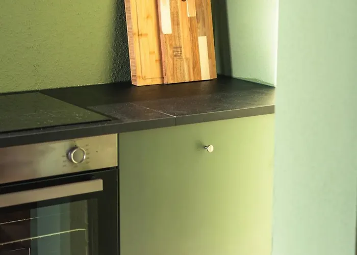 Zentrumsnahe 2-zimmer Mit Privatem Parkplatz Und Balkon * لبسيا