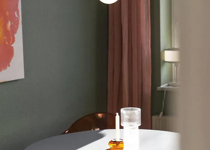 Apartment Zentrumsnahe 2-zimmer Mit Privatem Parkplatz Und Balkon Leipzig